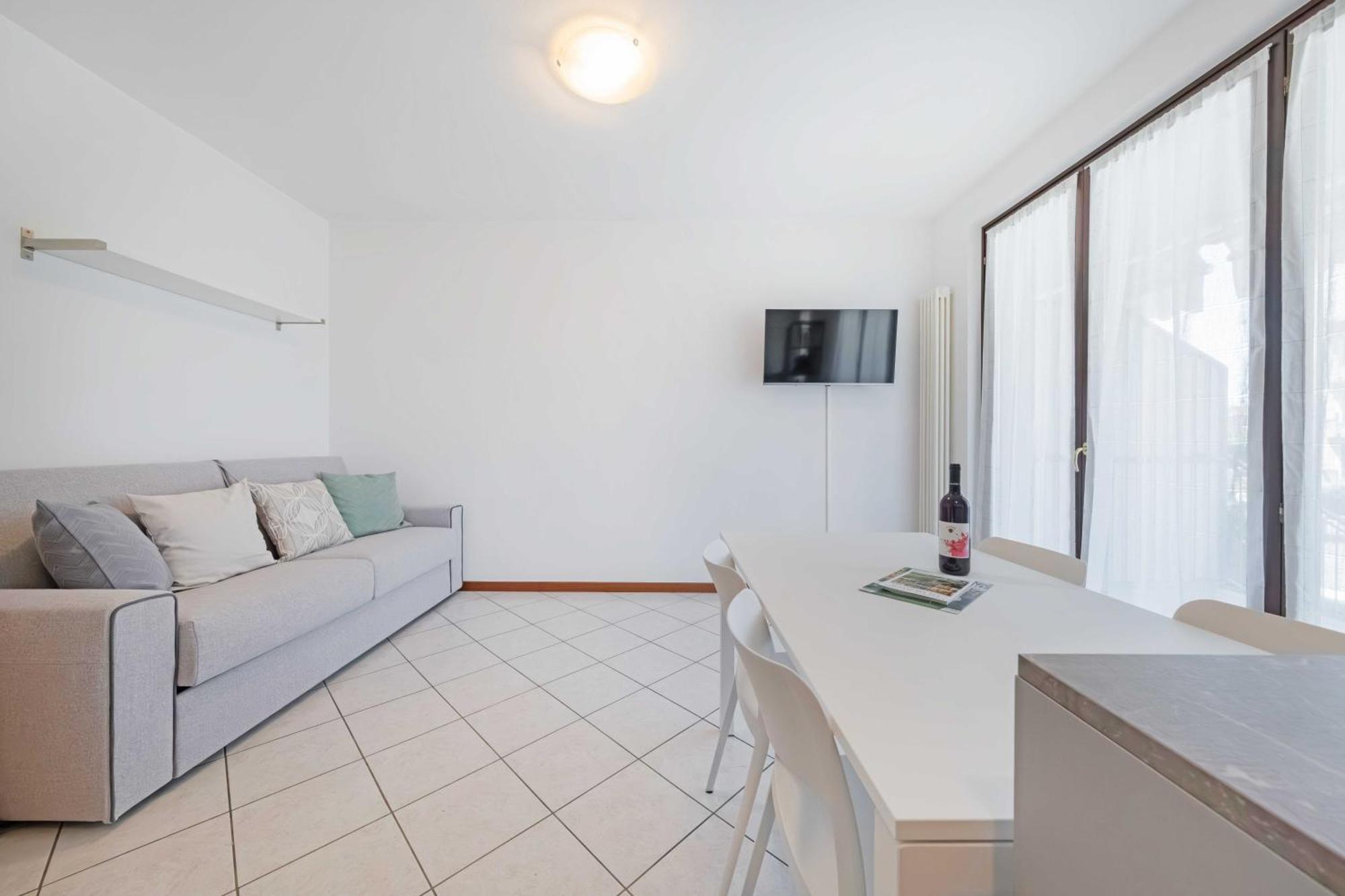 Apartmentsgarda - Residenza Elisabetta 10 Bardolino Exterior photo